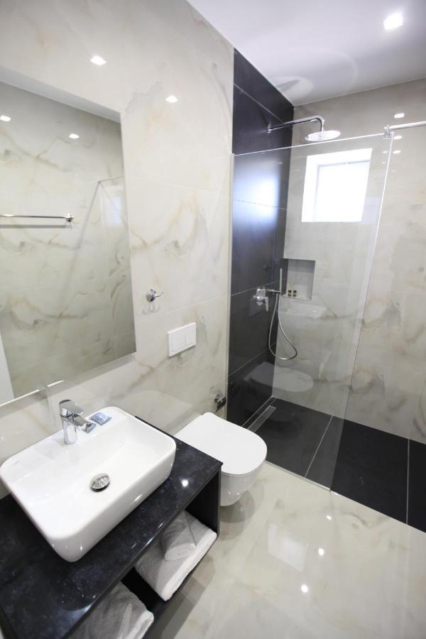 Sea Breeze Villa Саранде Екстериор снимка