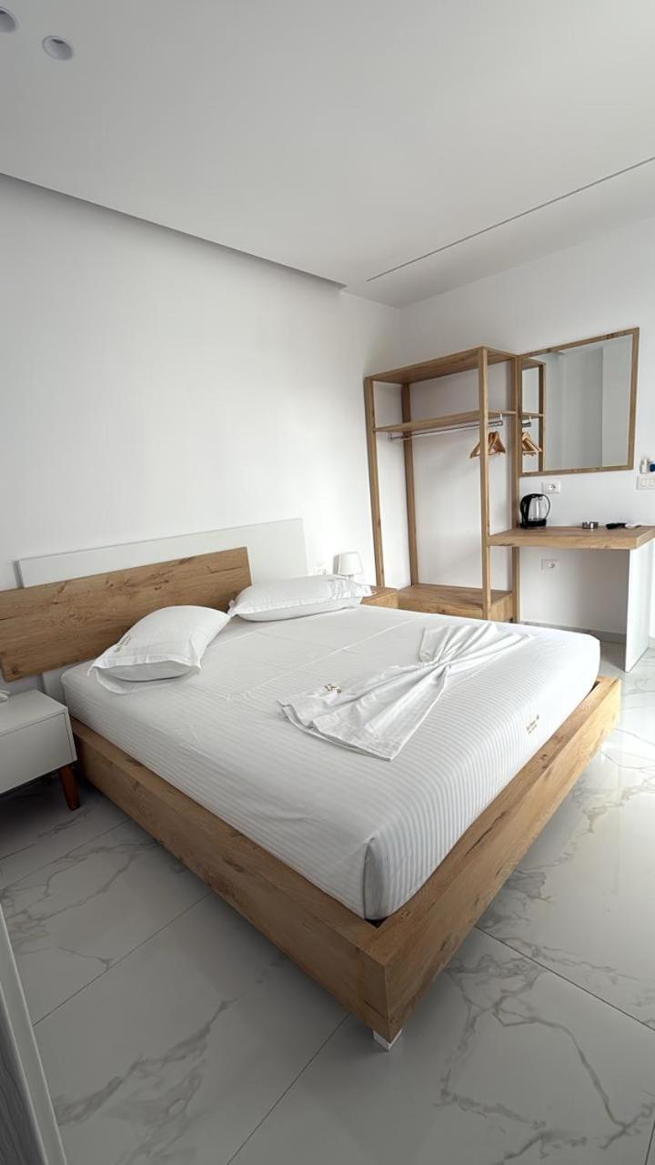 Sea Breeze Villa Саранде Екстериор снимка