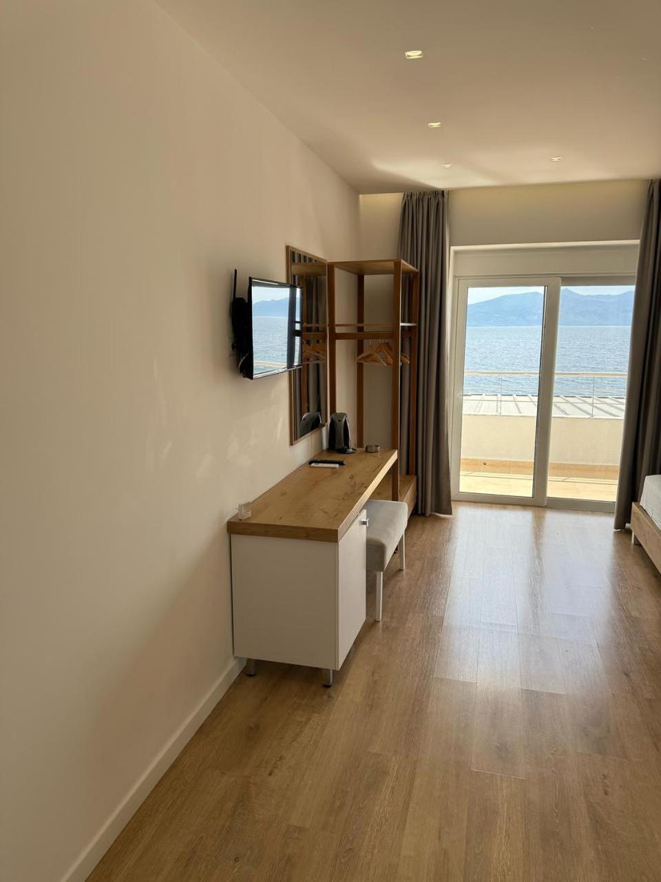 Sea Breeze Villa Саранде Екстериор снимка