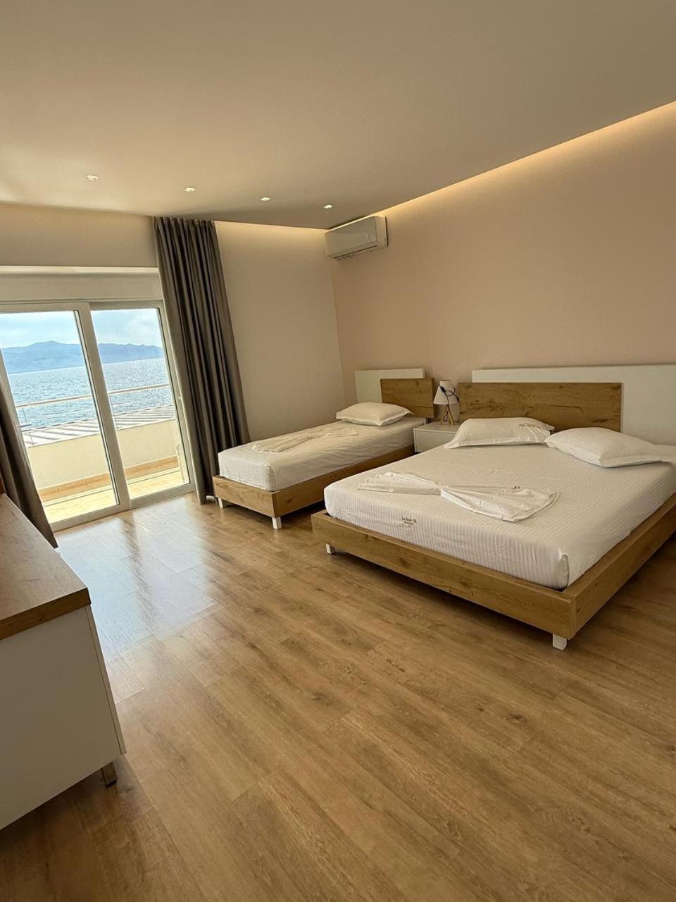 Sea Breeze Villa Саранде Екстериор снимка