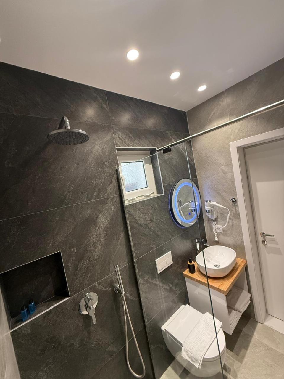 Sea Breeze Villa Саранде Екстериор снимка
