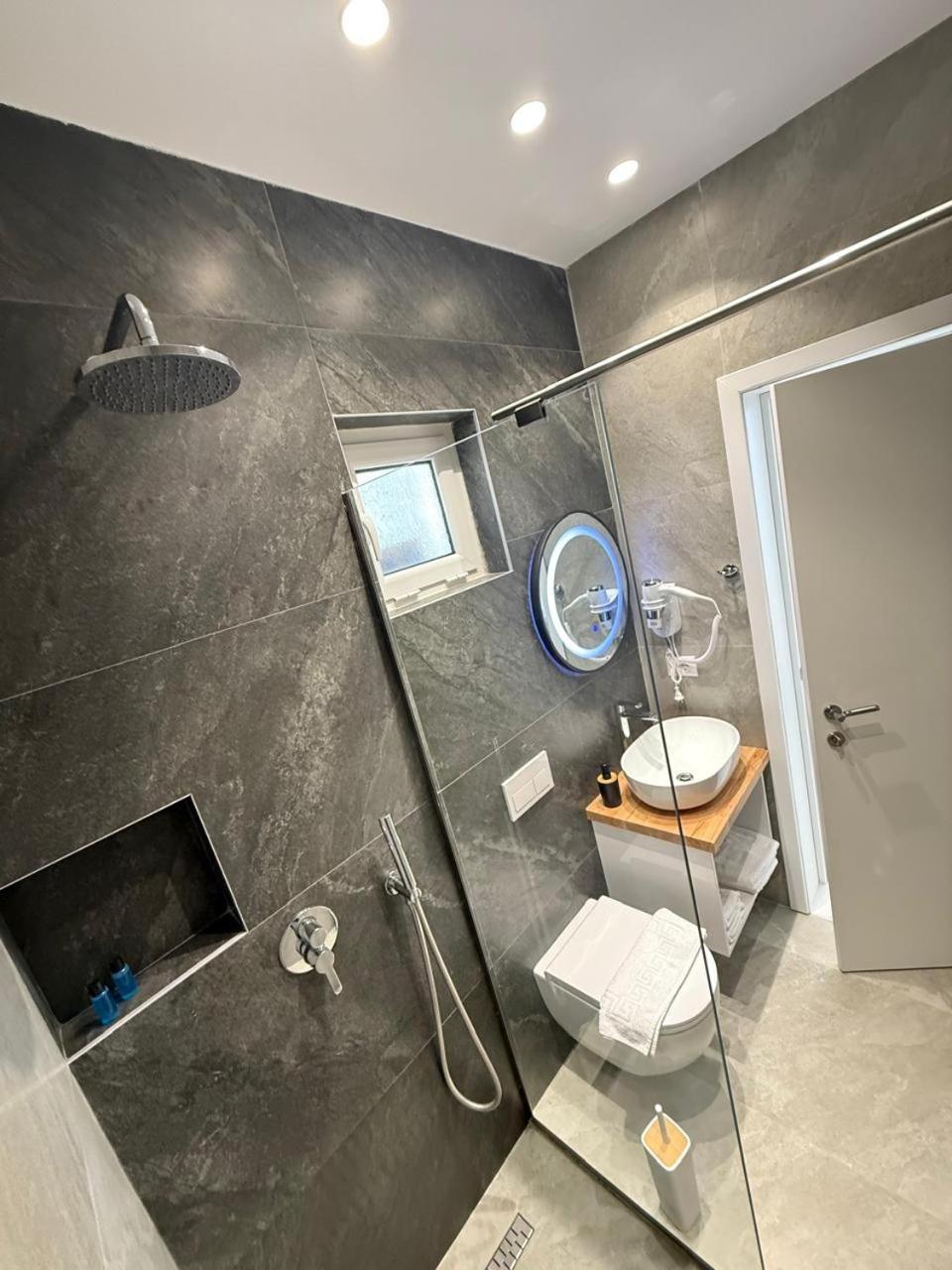 Sea Breeze Villa Саранде Екстериор снимка